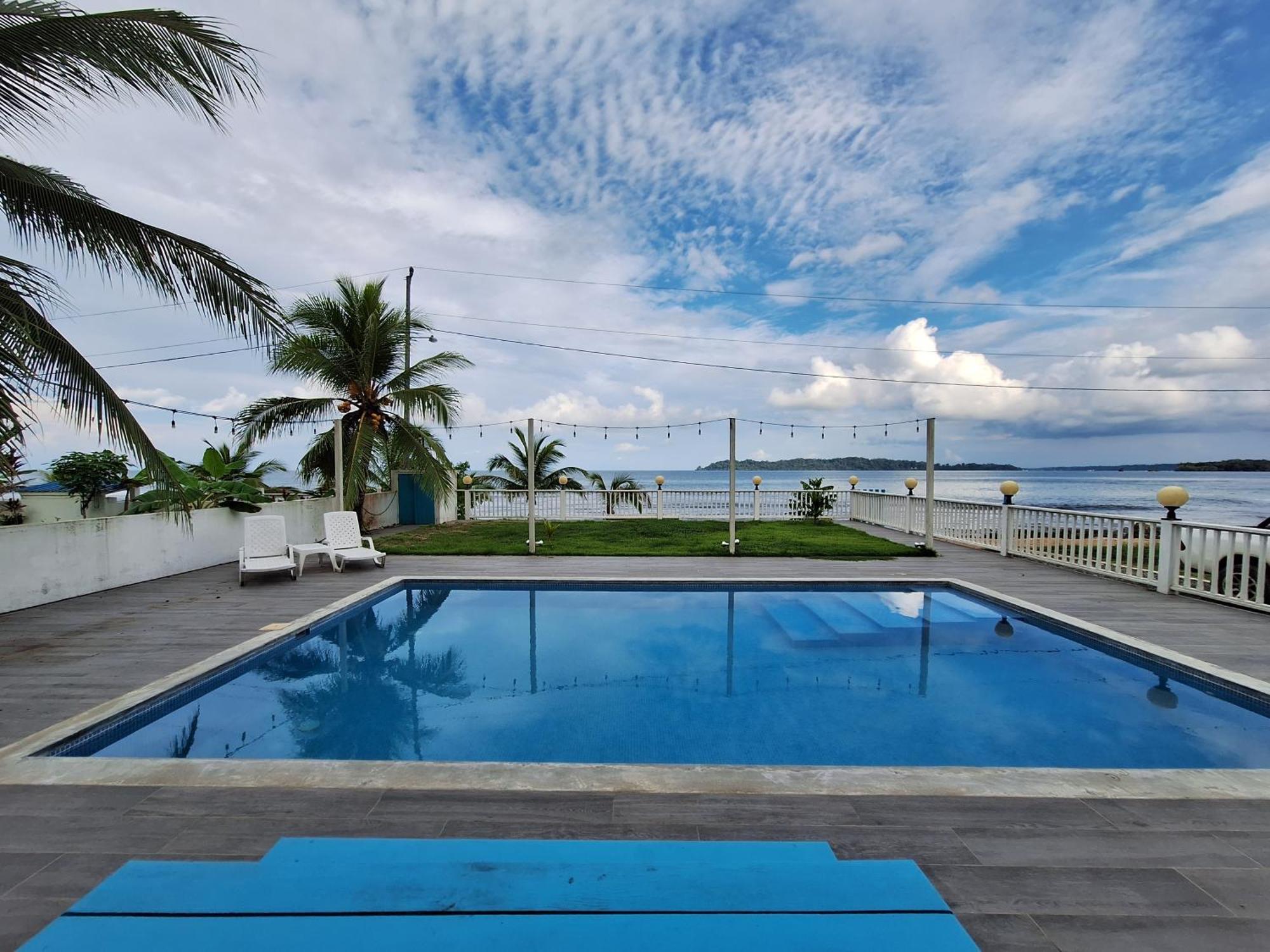 Paunch Beach Retreat Bocas del Toro Buitenkant foto